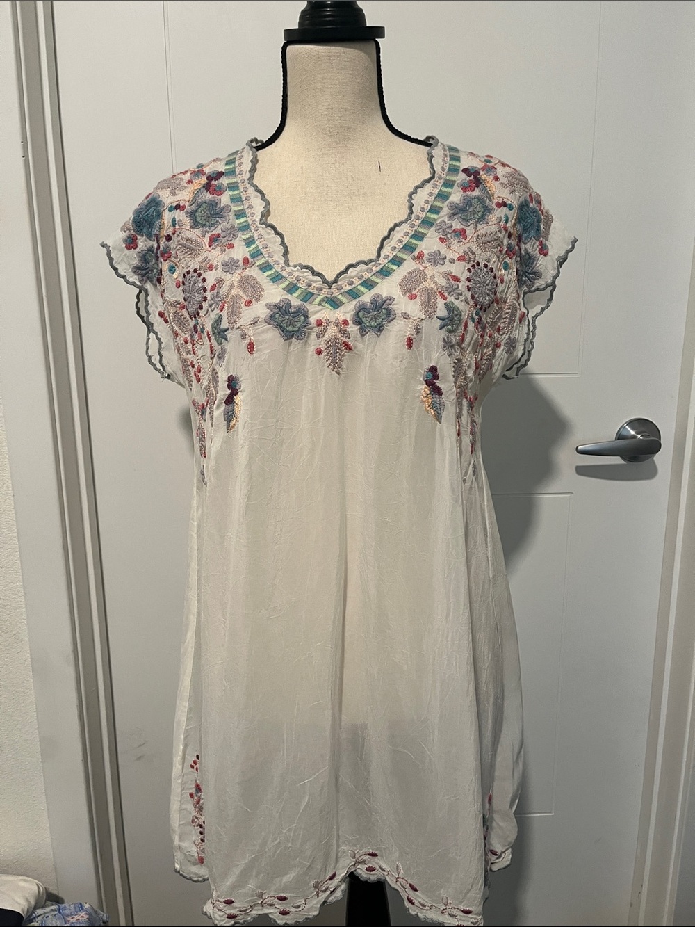 Johnny Was Hayden Tunic Embroidered White V-Neck Tunic Top Bohemian Cottagecore
